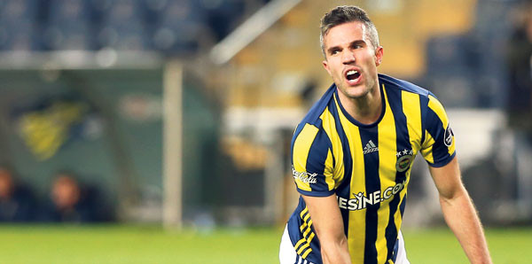 Fenerbahçede Van Persie krizi!