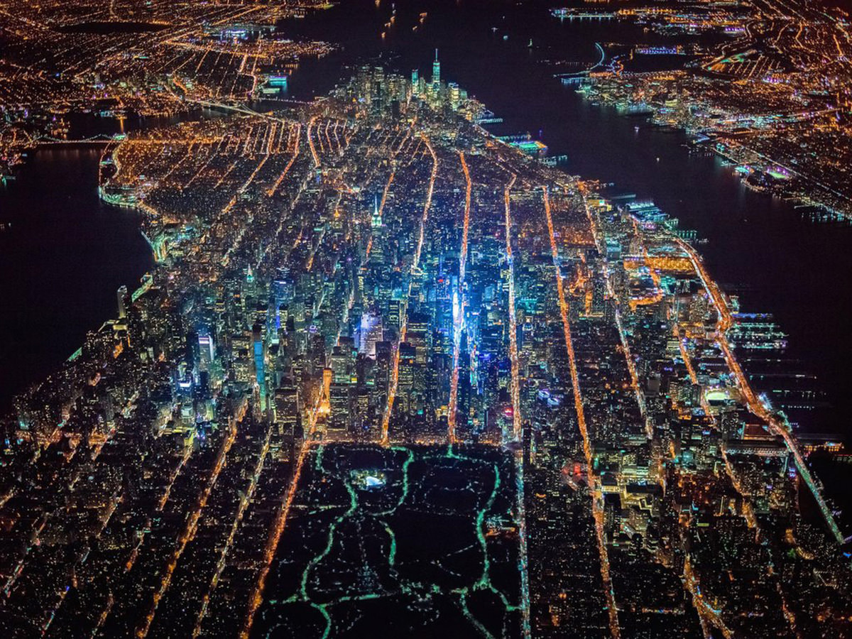 New York gece kuşbakışı nasıl görünüyor!