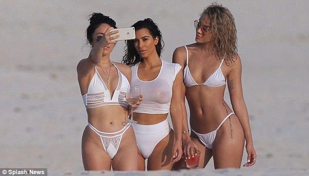 Kim Kardashianın fotoğraf çekimi