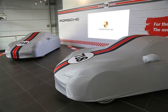 Porsche yeni modellerini tanıttı